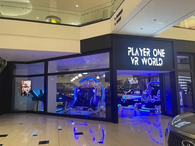 Player One VR World Glendale arena